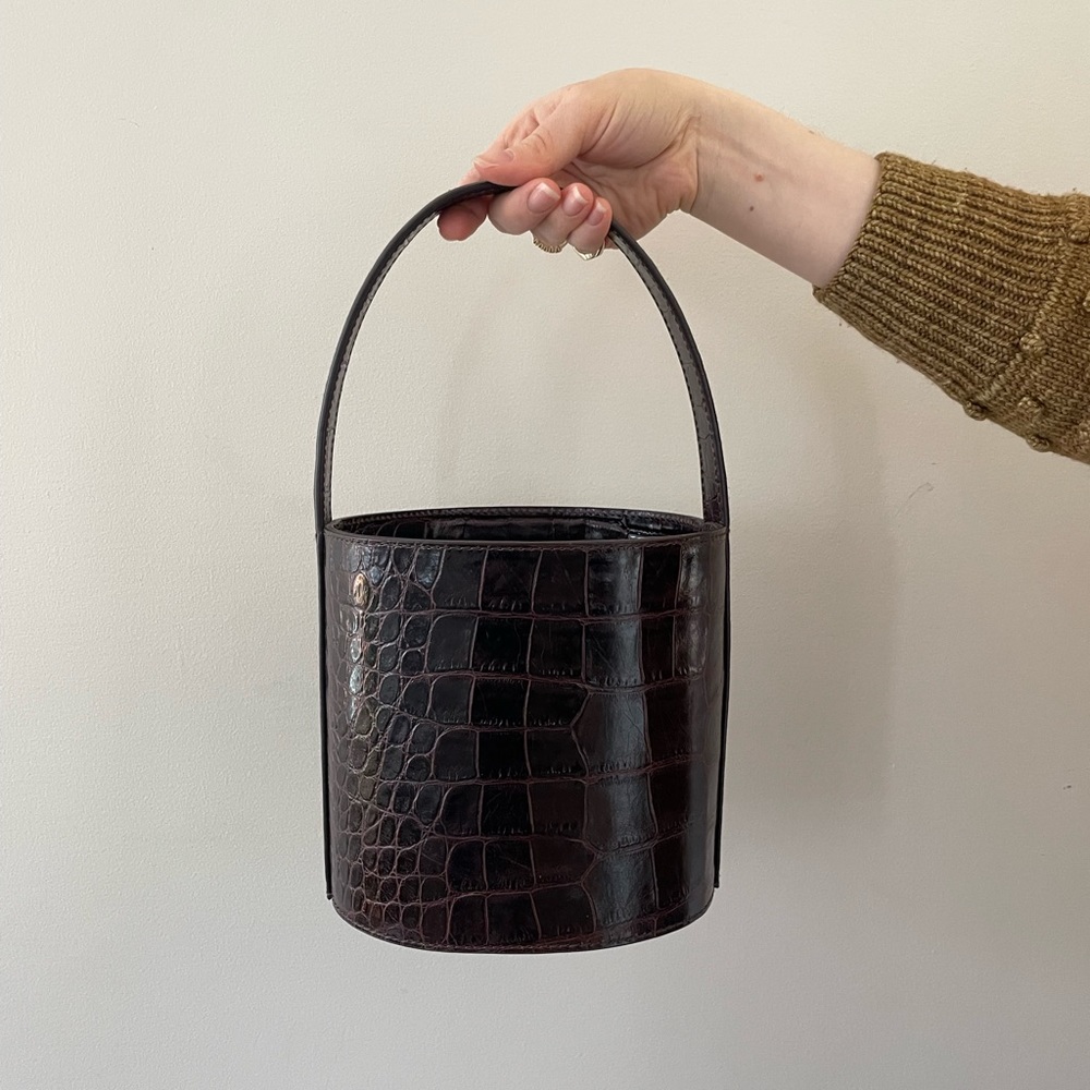 STAUD bucket bag, chocolate brown crocodile-effect leather